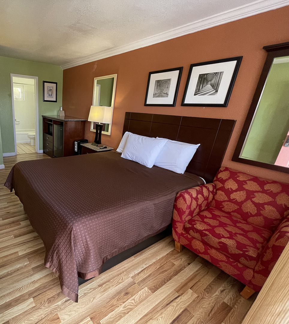 TOP RANKED Hotel near Santa Cruz Beach Fireside Inn Santa Cruz